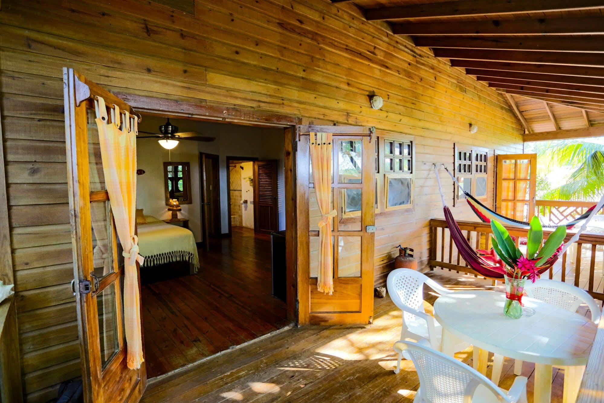 Posada Arco Iris, West End Εξωτερικό φωτογραφία